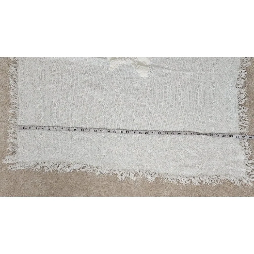 VTG Solid White Baby Blanket Acrylic Fringe Knit 34x34 Satin Sheep Lamb READ